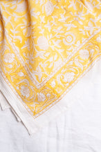 Load image into Gallery viewer, Layla table cloth - Sunshine