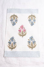 Load image into Gallery viewer, Waflle weave cotton blockprint hand towel.