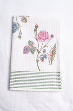 Load image into Gallery viewer, Waflle weave cotton blockprint hand towel.