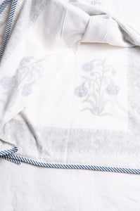 Pure cotton muslin summer quilt dohar white with blue floral Moghul print.