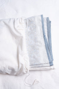 Pure cotton muslin summer quilt dohar white with blue floral Moghul print.