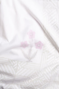 Pure cotton muslin summer quilt dohar white with pink floral Moghul print.