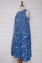 Load image into Gallery viewer, Juniper Hearth Tulsi dress in cornflower blue cotton blockprint.