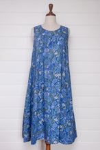 Load image into Gallery viewer, Juniper Hearth Tulsi dress in cornflower blue cotton blockprint.