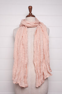 Rosa light pink linen gauze scarf.