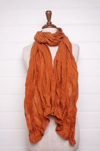 Linen gauze scarf in cinnamon brown.