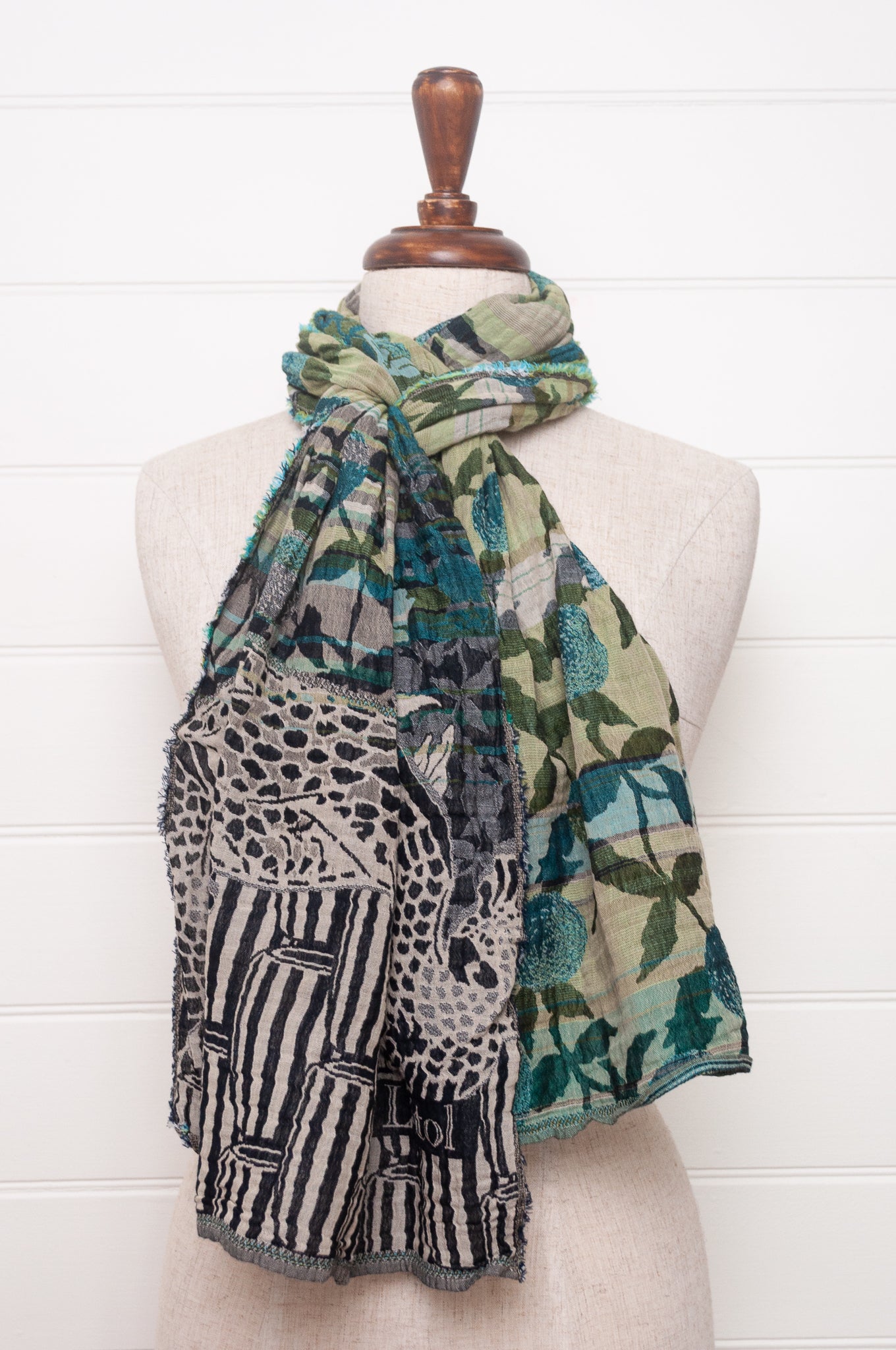 Letol organic cotton jacquard scarf in Patricia turquoise and green.