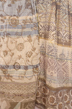 Load image into Gallery viewer, Letol organic cotton jacquard scarf in Solveig vanilla beige and taupe.