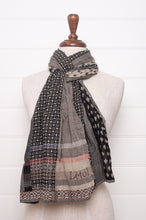 Load image into Gallery viewer, Letol organic cotton jacquard scarf in Daphne noir beige.