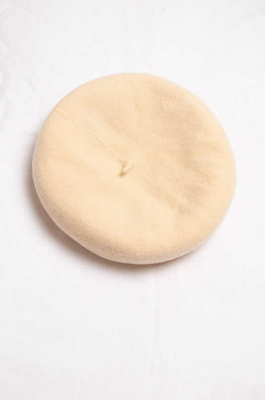 Parcnique PCNQ Manoca wool felt beret in cream.
