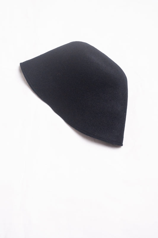 Parcnique PCNQ Gora wool felt bucket hat in black.