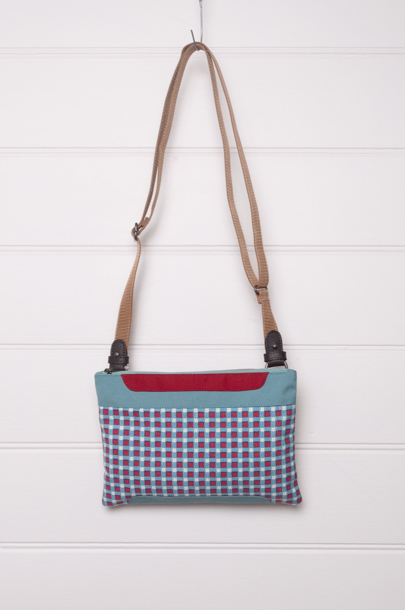 Anna Kaszer bag - Lupi (Vic Fjord)
