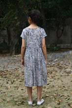 Load image into Gallery viewer, DVE light grey cotton blockprint Rayna dress, cap sleeves, gathered skirt.