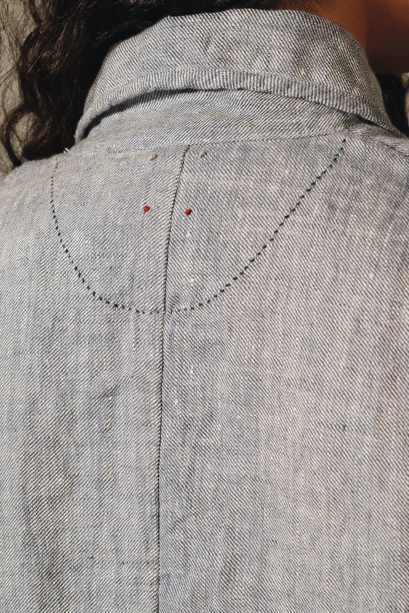 DVE Varuuni jacekt in sky blue linen.