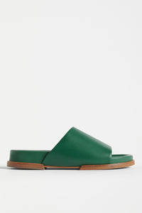 Elk Etin green leather slide sandal.