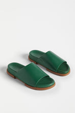 Load image into Gallery viewer, Elk Etin green leather slide sandal.