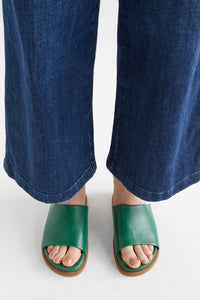 Elk Etin green leather slide sandal.