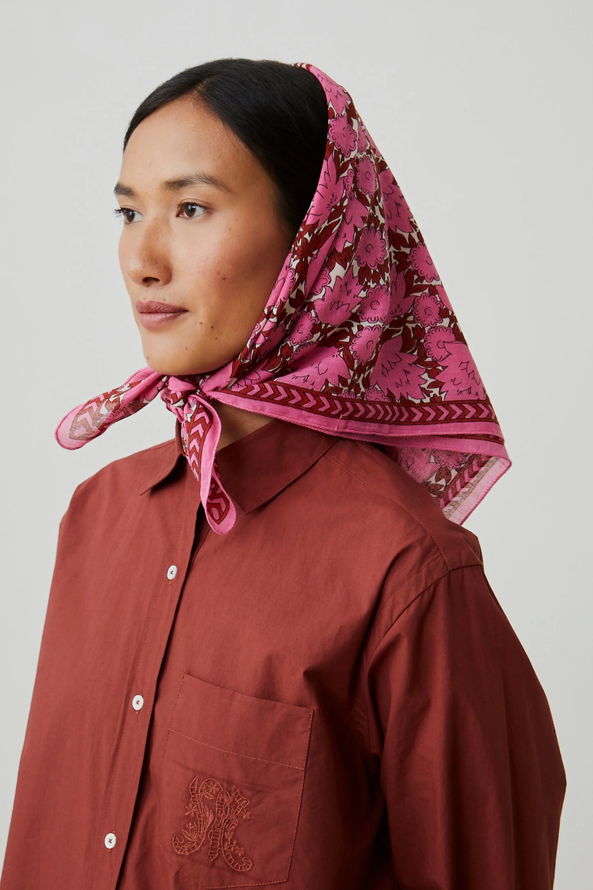 Moismont two tone cotton blockprinted Ajmer square scarf Pop pink.