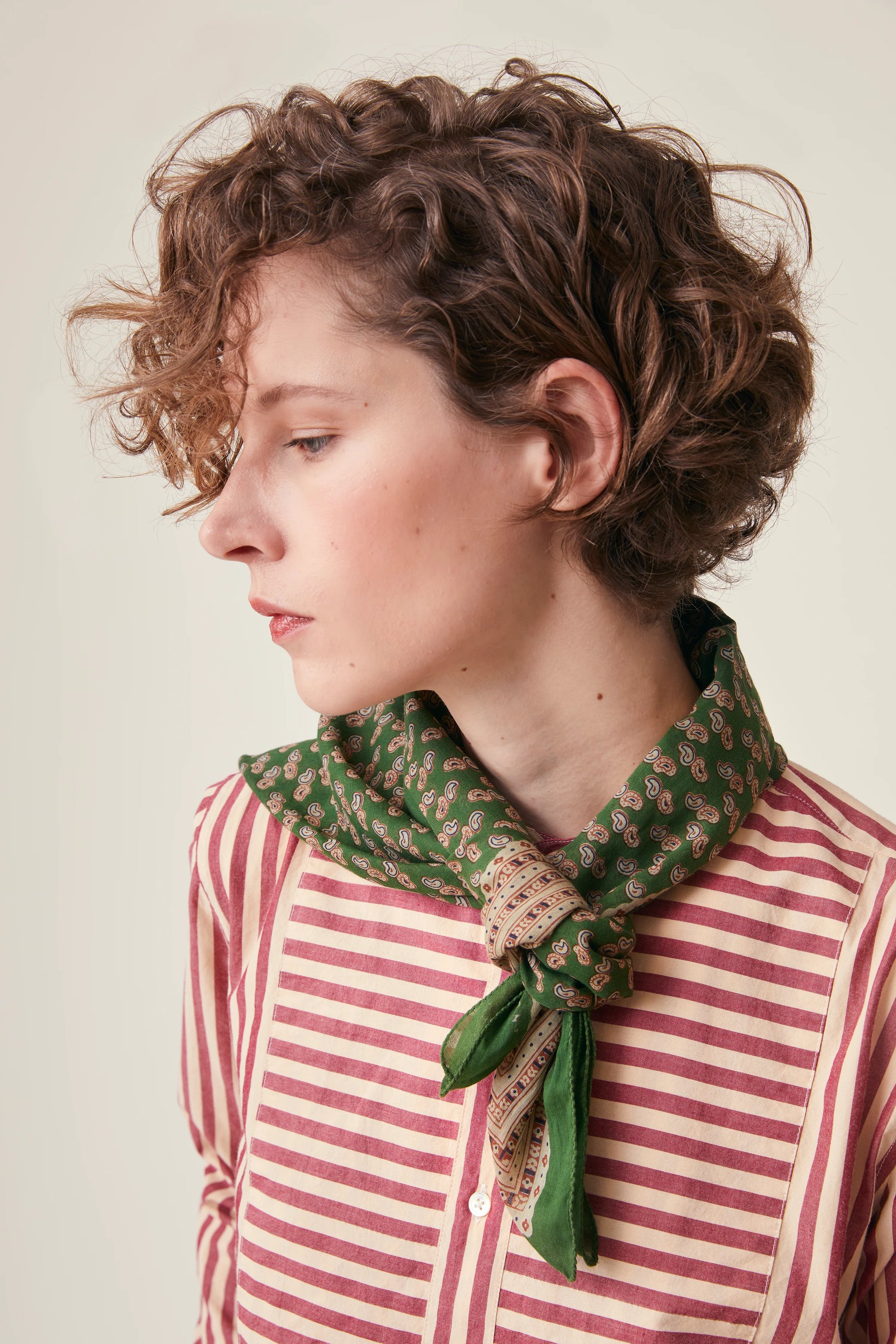 Moismont fine cotton paisley scarf Phedre in green, brown and taupe.