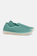 Load image into Gallery viewer, Ilse Jacobsen Tulip shoes in Aqua sky.