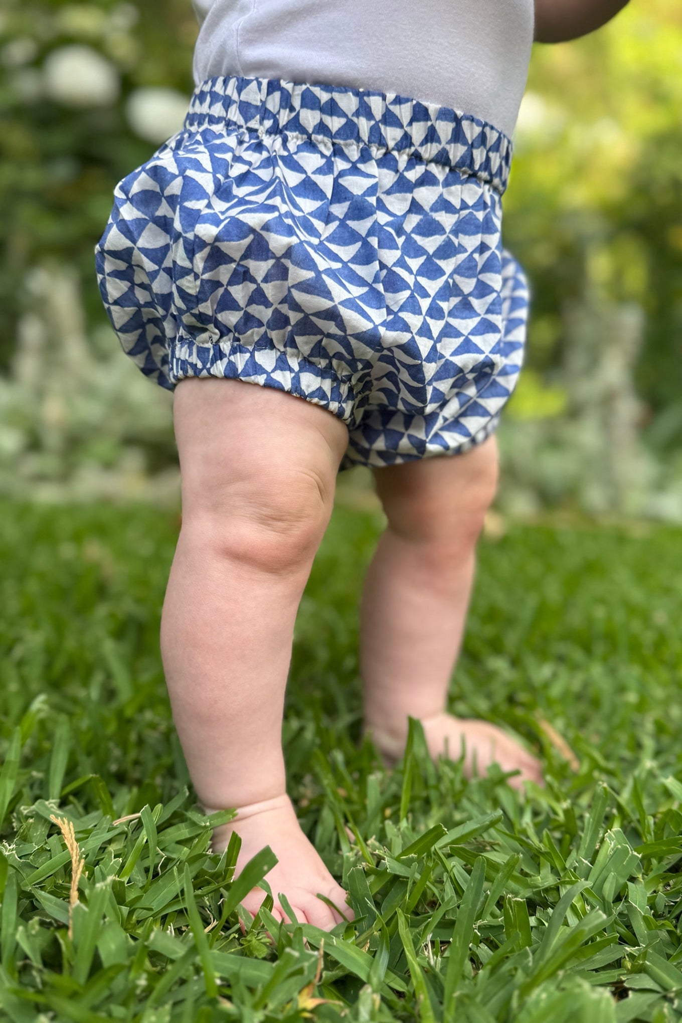 Juni Kids pure cotton blockprint baby toddler bloomers in cobalt blue triangles on white.
