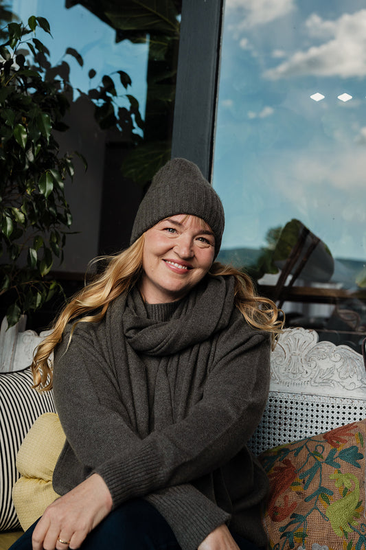 Juniper Hearth pure cashmere cosy scarf in moor green.
