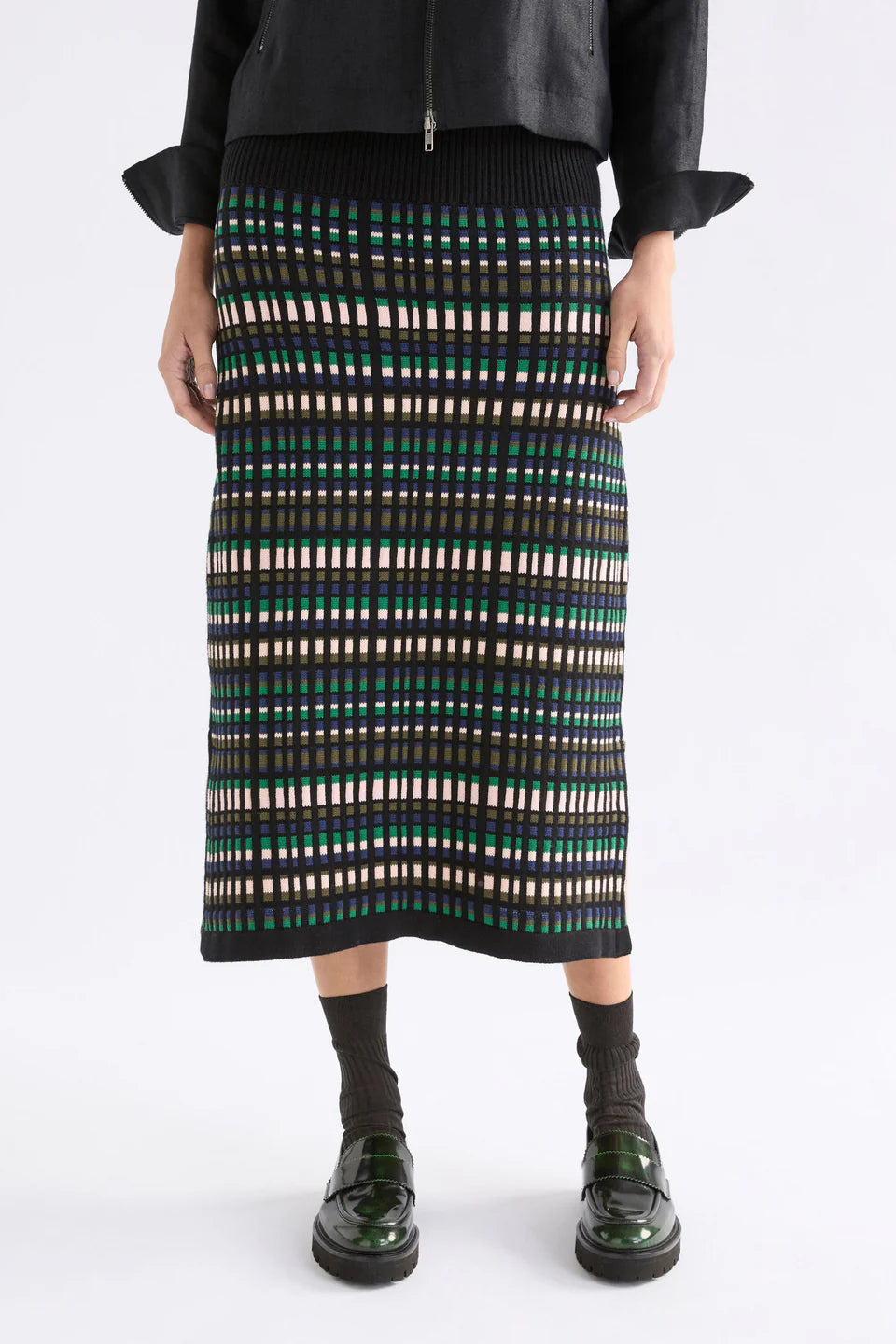 Elk Svea organic cotton knit striped pencil skirt with black, green, and beige pattern 