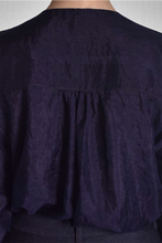 Load image into Gallery viewer, Maku violet mulberry silk Peony shirt.