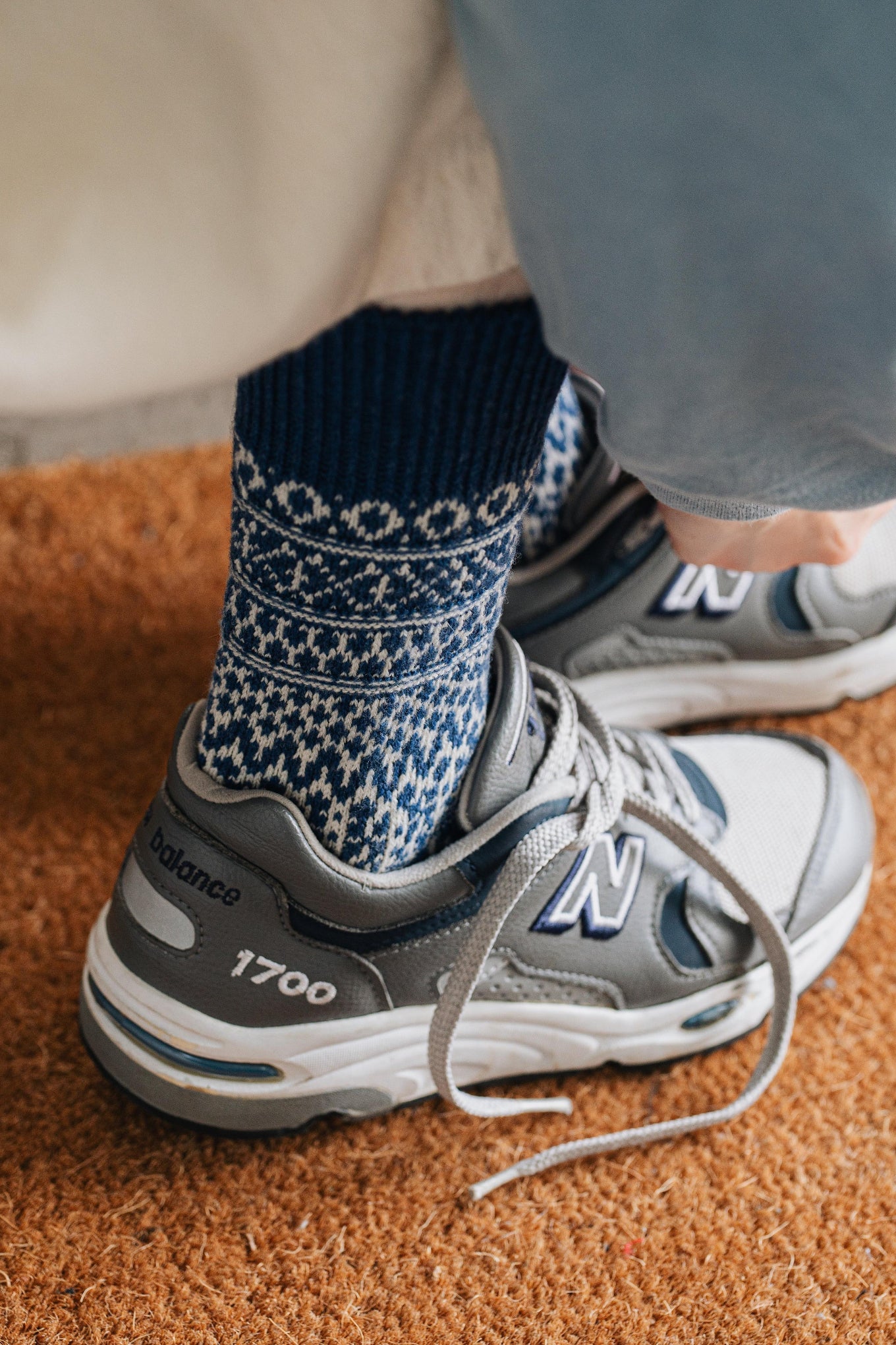 Nishiguchi Kutsushita made in Japan wool jacquard Oslo socks in seagull blue.