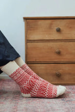 Load image into Gallery viewer, Nishigushi Kutsushita Oslo wool jacquard fairisle sock in Red and white pattern.