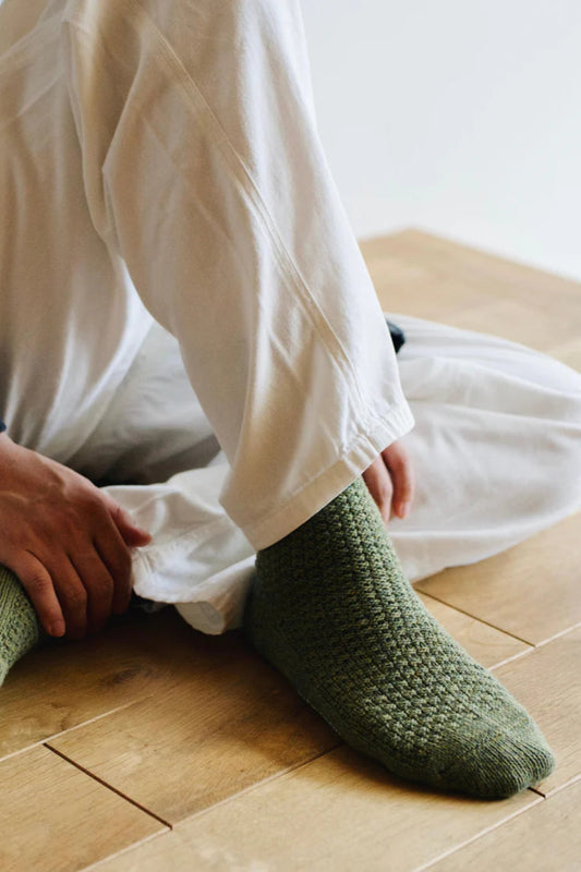 Nishiguchi wool cotton boot socks im moss green.