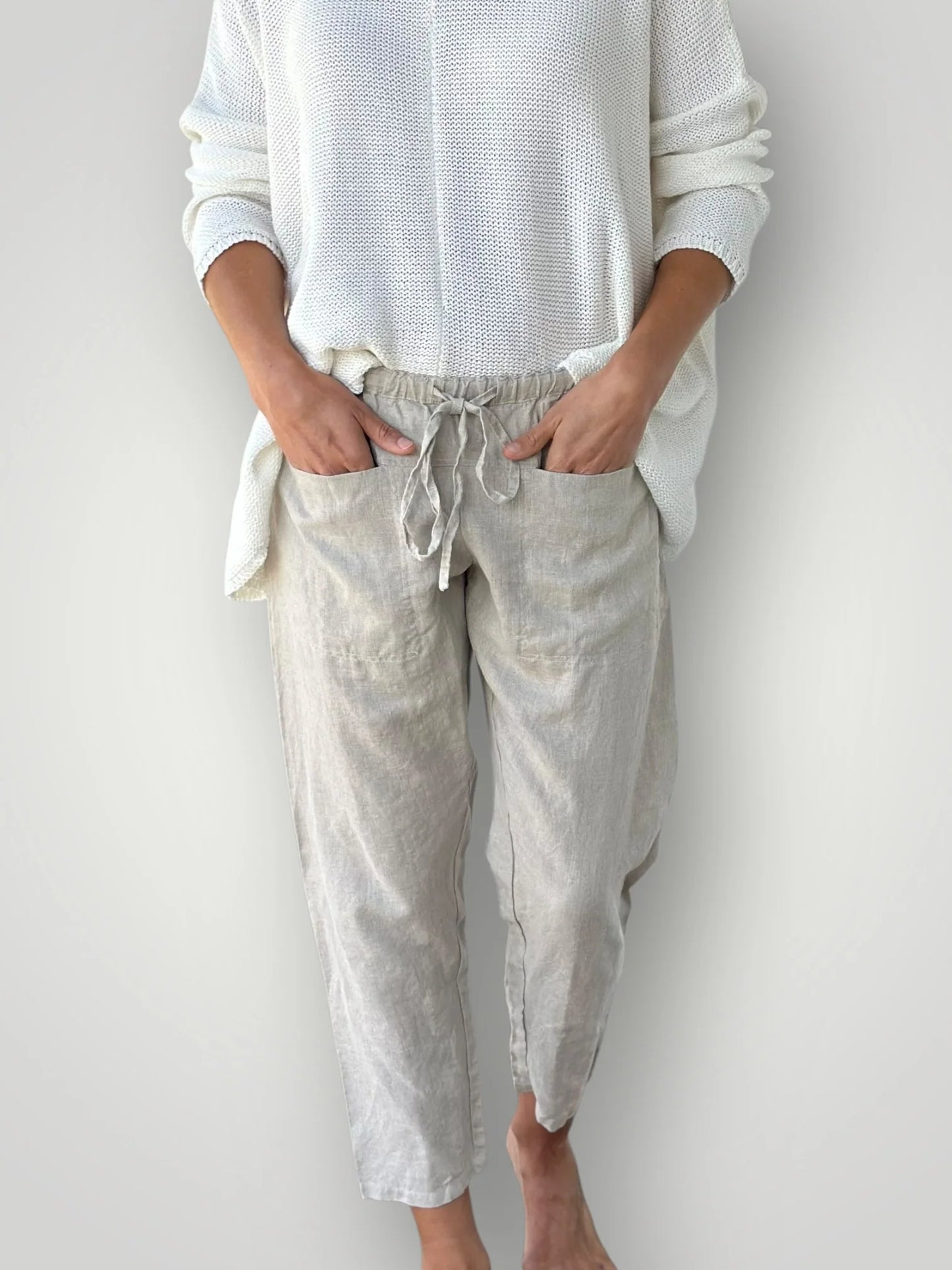 Frockk Jessie pants in natural linen.