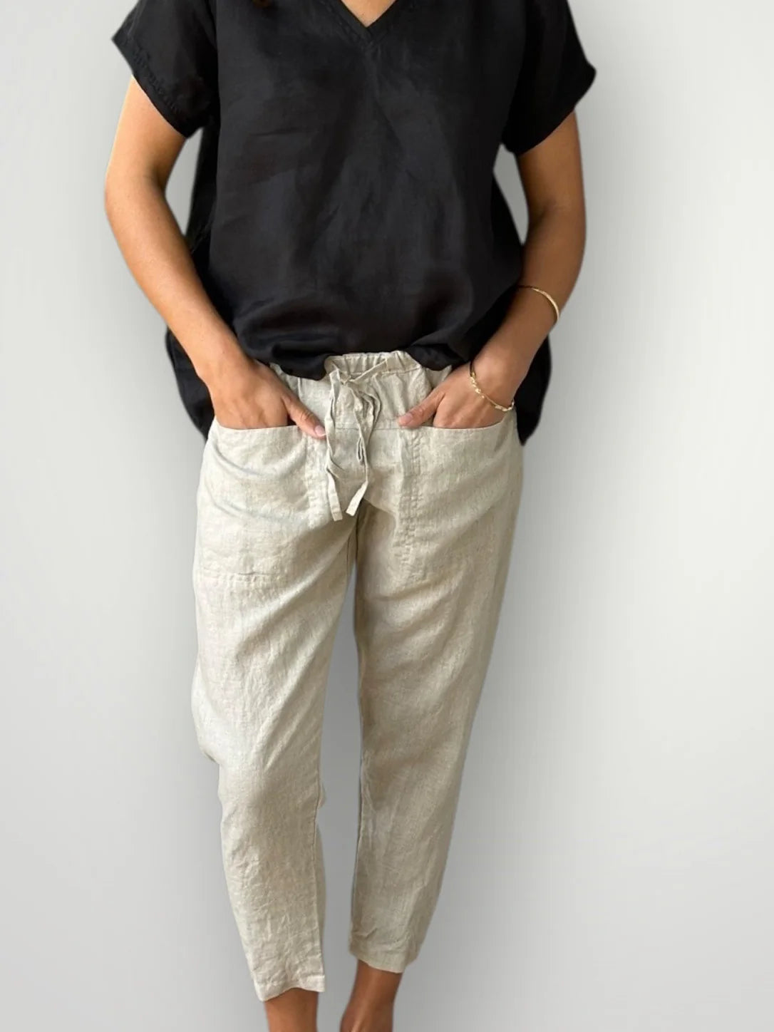 Frockk Jessie pants in natural linen.