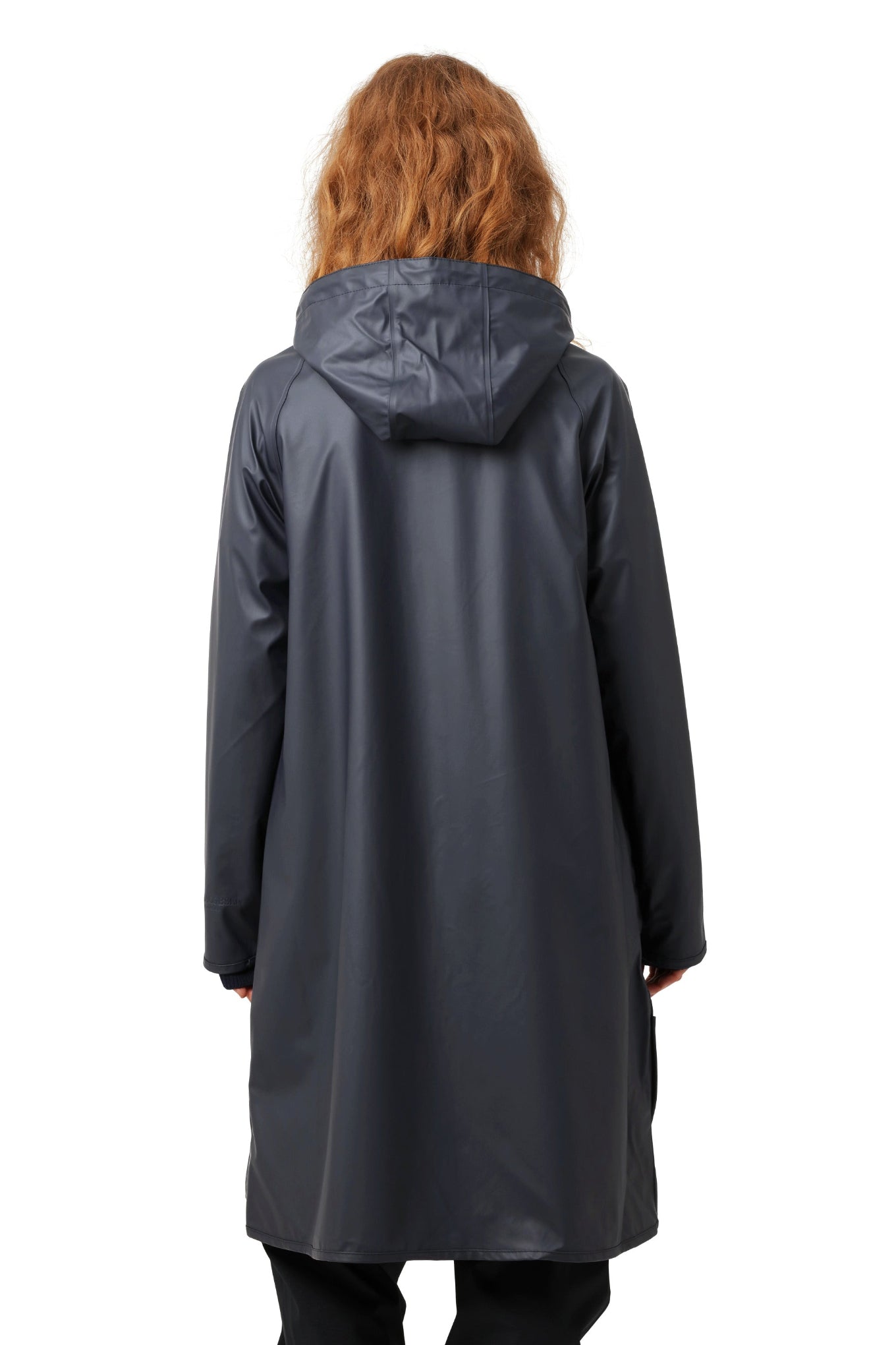 Ilse Jacobsen Rain71 Rain 71 long slightly A-line raincoat with detachable hood, in Dark indigo navy.