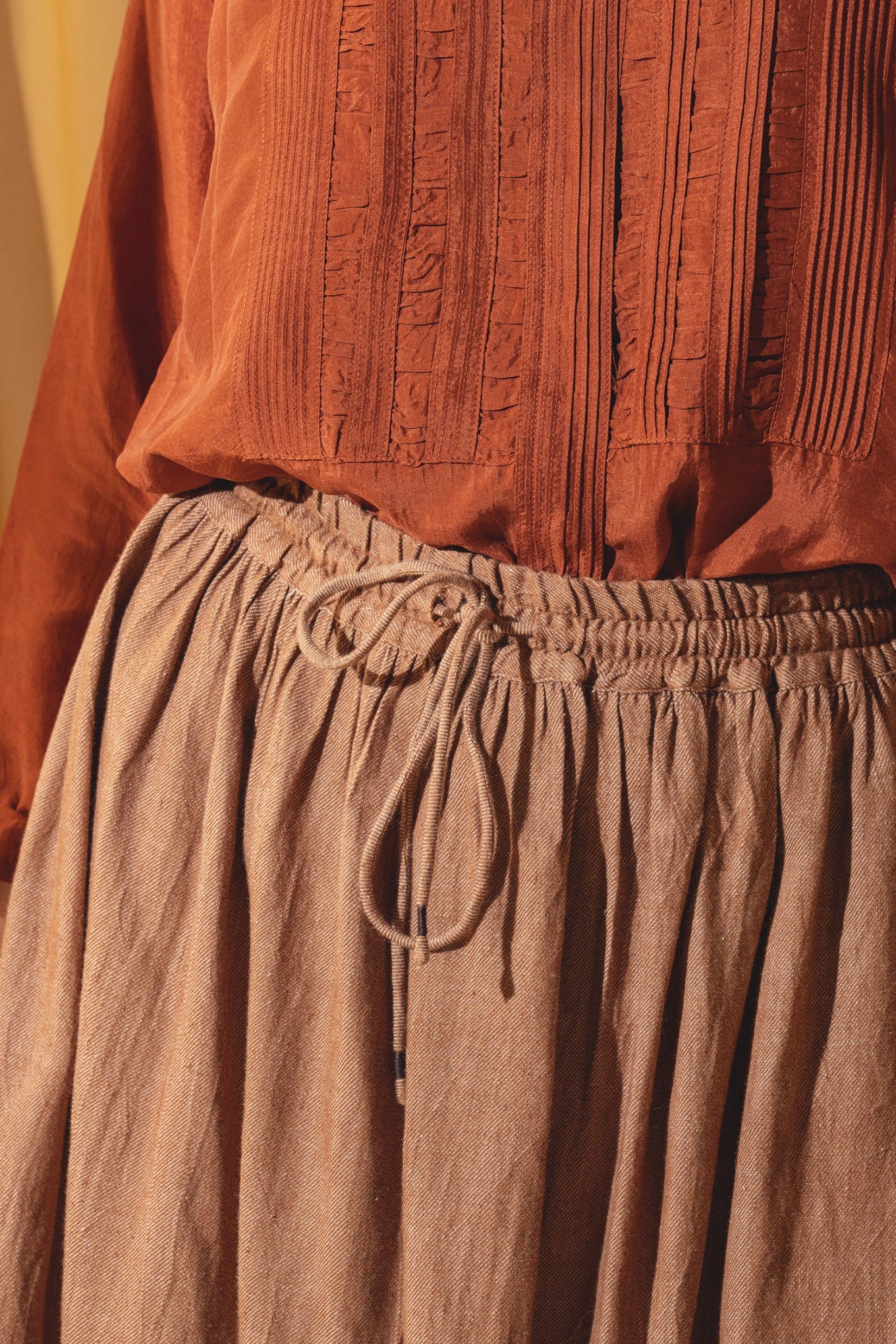 DVE Collection cotton twill Jiana skirt in russet brown.
