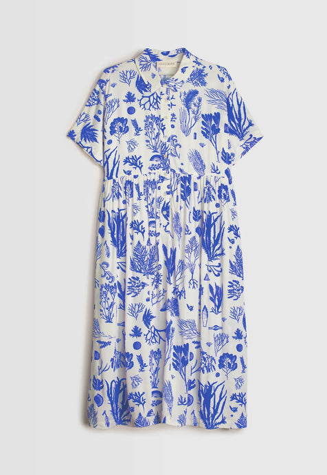 Nancybird Hart dress button up short sleeve shirt dress in blue on white reef print.