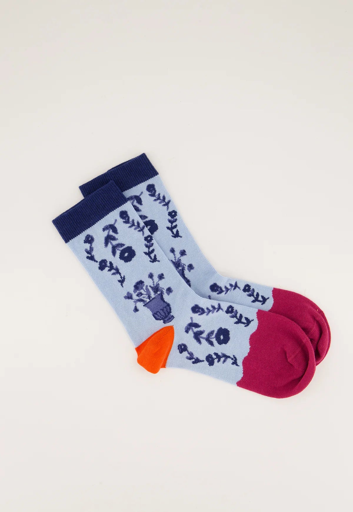 Nancybird vase pattern cotton socks.