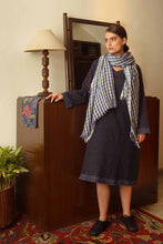 Load image into Gallery viewer, Dve Collection navy check gingham linen scarf.
