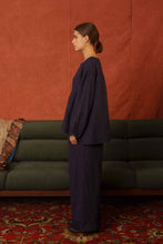 Load image into Gallery viewer, DVE Collection Tavishi long sleeve blouse in navy stripe linen.