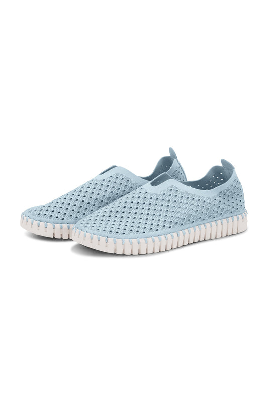 Ilse Jacobsen Tulip shoes in ash blue.