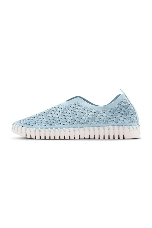Ilse Jacobsen Tulip shoes in ash blue.