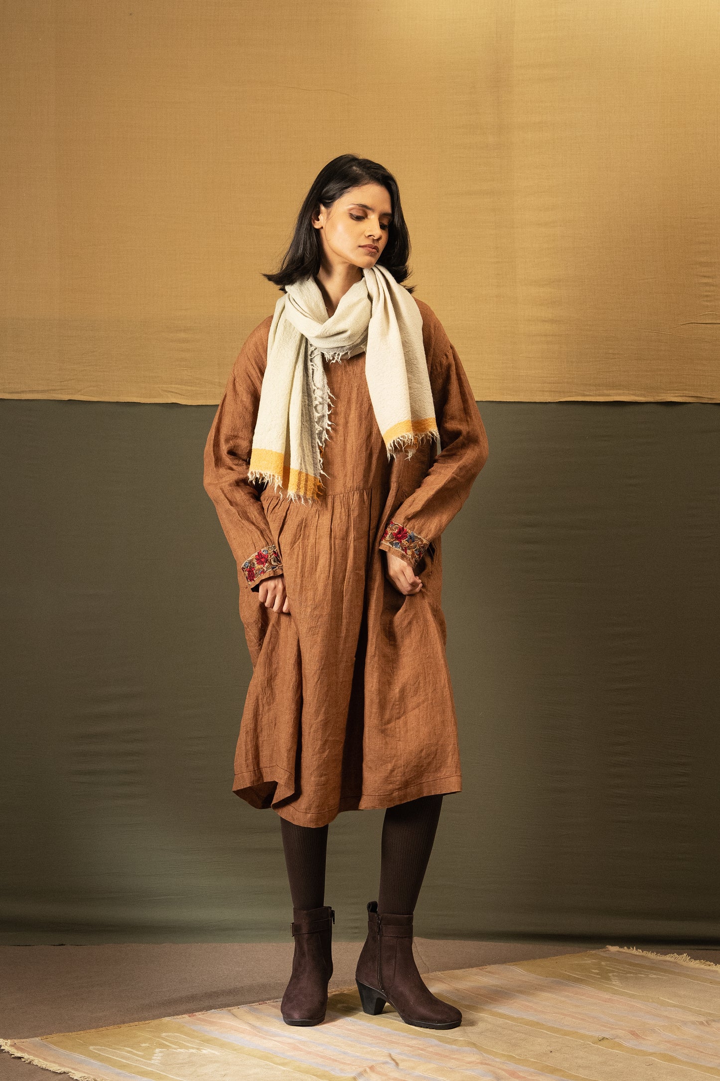 DVE Fine wool scarf in oyster grey, cream with mustard border.