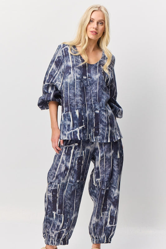 Valia blue and white ocean print linen Regatta pants.