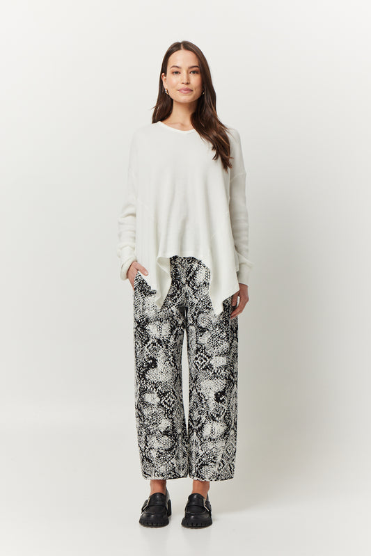 Valia black and white boucle cotton viscose knit pants.