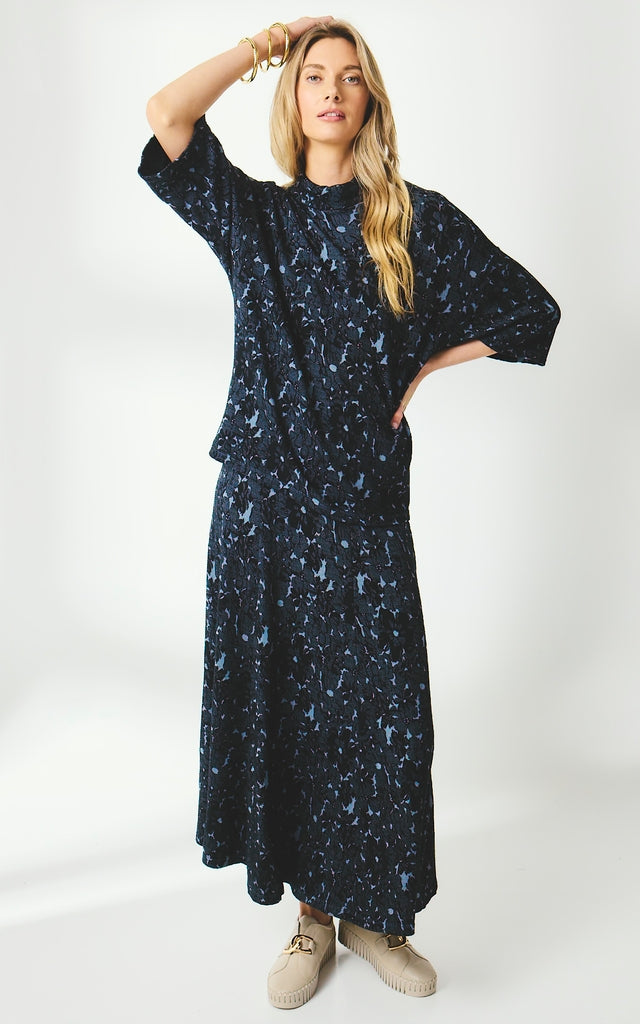 Valia jacquard print merino wool Fleur skirt in mussel dark charcoal grey.