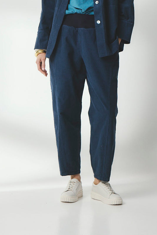 Valia Vegan Hobart pants in fine corduroy in mousse navy blue.