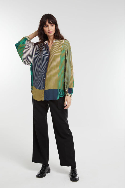 Ma Poesie Romy long sleeved viscose shirt in Vibrant print in green.