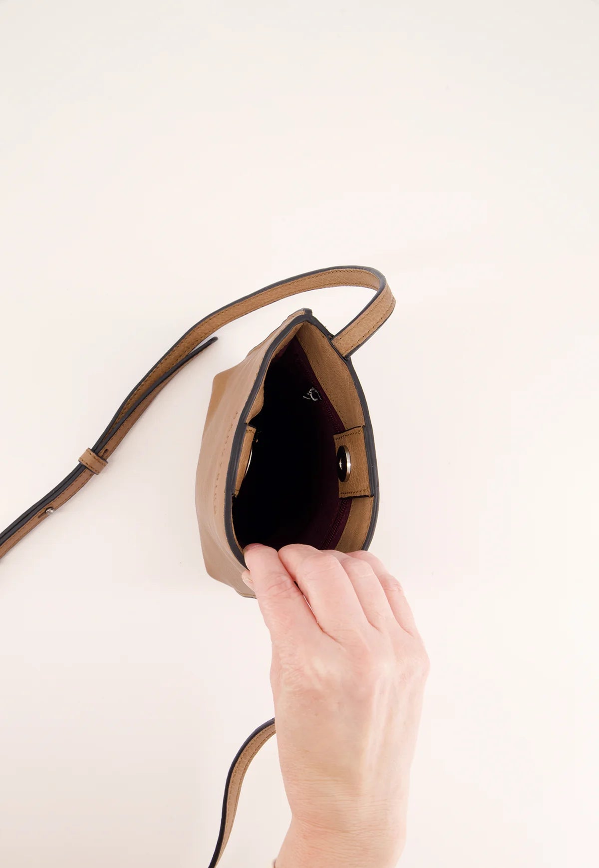 Nancybird Louanne pouch in vegetable tanned leather cross body stone brown.