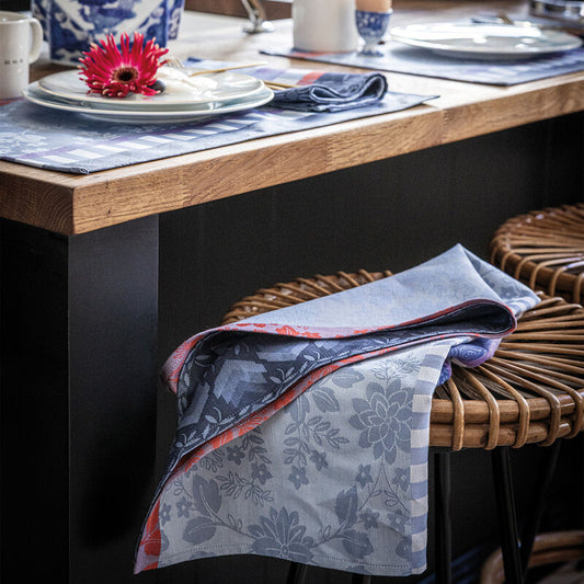 Le Jacquard Francais pure cotton tea towel in blue and white, floral design.