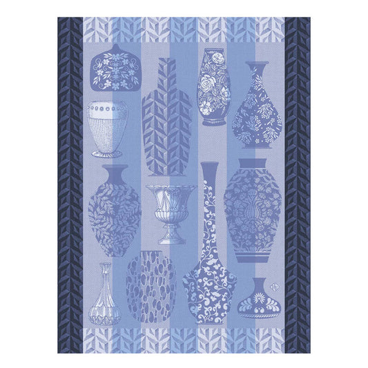 Le Jacquard Francais pure cotton tea towel depicting blue and white pottery.